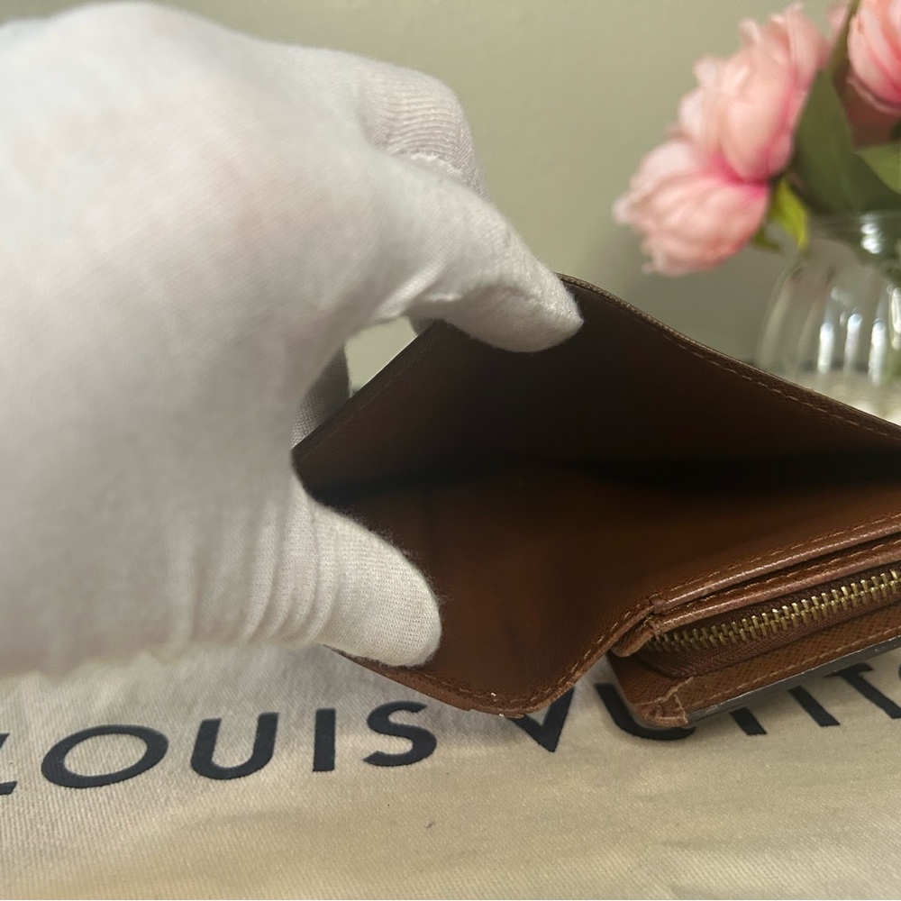 Authentic Louis Vuitton Monogram TRESOR Wallet- Hidden Snap - Picture 6 of 11